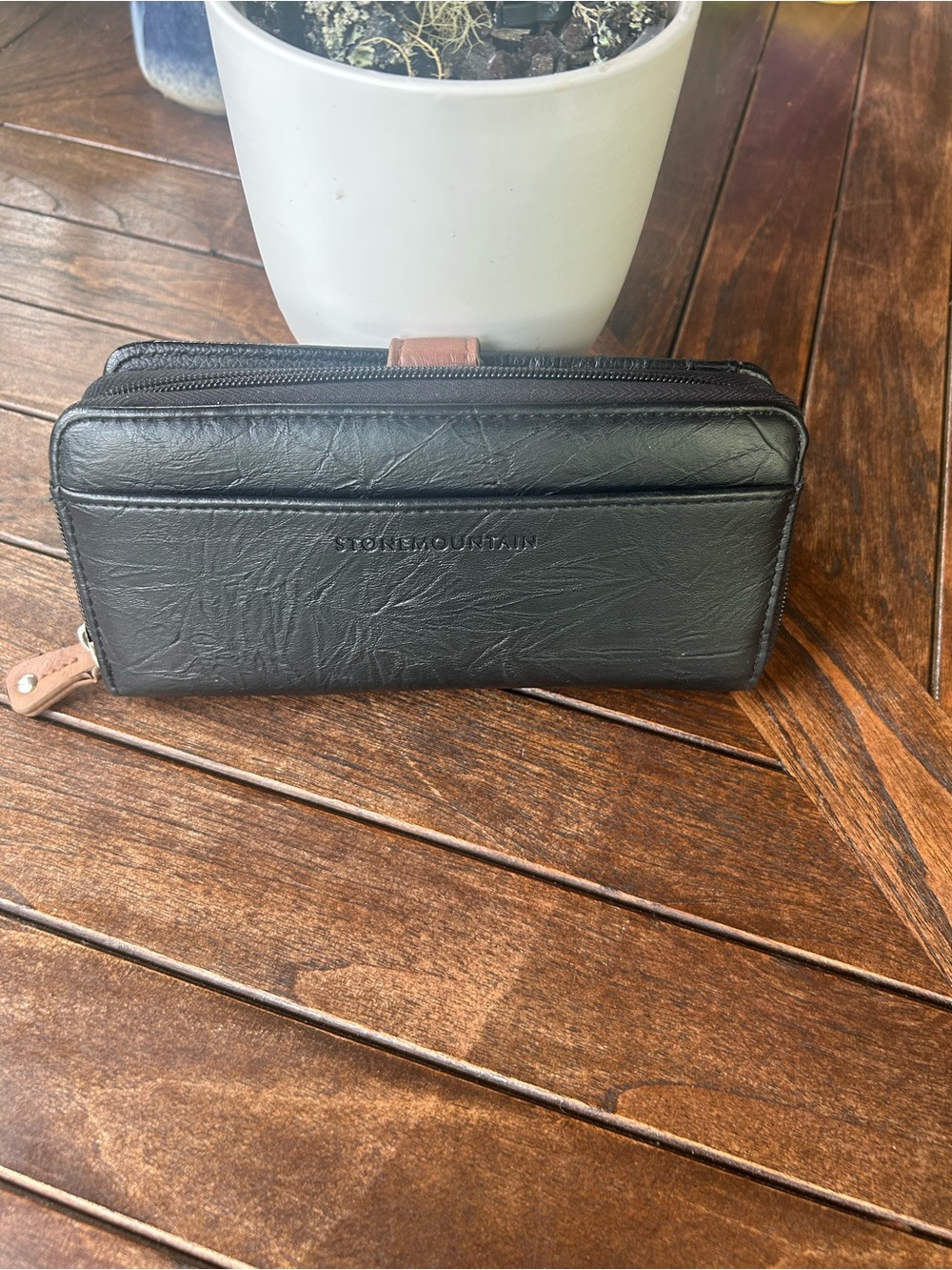 Stone Mountain Leather Accessories Black and Brown Zip Wallet - Picture 5 of 5